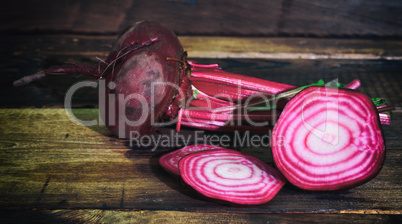 Fresh red beet sliced