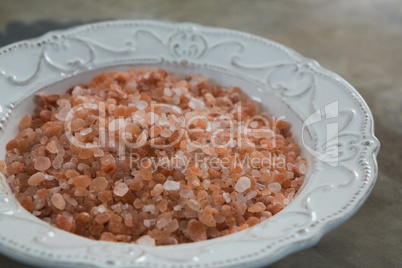 Himalayan salt in bowl