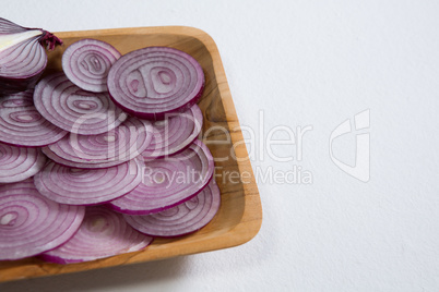 Slices of onions in a tray