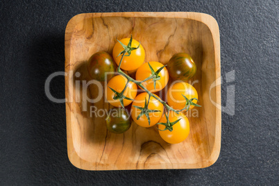 Overhead view of cherry tomatoes in plate