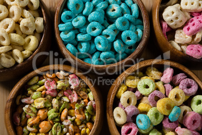 Bowls of various breakfast