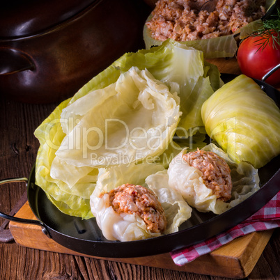 Prepare the stuffed cabbage rolls