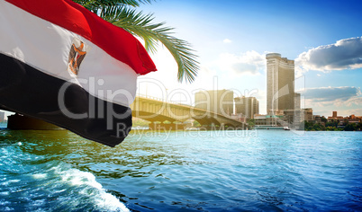 Flag and Cairo bridge