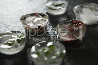 Flavored ice cubes with spices