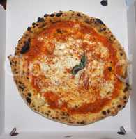 margherita pizza food