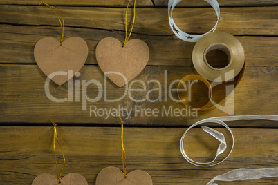 Heart shape decoration with ribbon spools