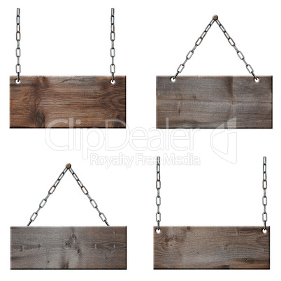 altes braunes Holzschild hängt an einer Metall Kette Holzbrett