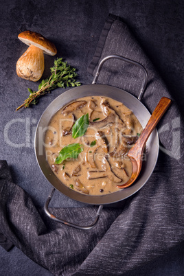 Tasty mushroom sauce