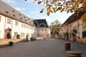 Innenhof von Kloster Eberbach im Rheingau