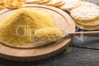 Corn flour and products from it
