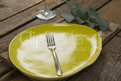 Elegant table setting with leaf