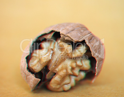 anaglyph 3D image of walnut food