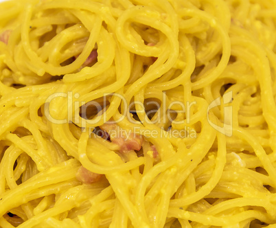 spaghetti alla carbonara with bacon, eggs, and pepper