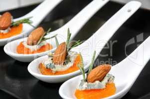 Sun-dried apricots with gorgonzola and almonds