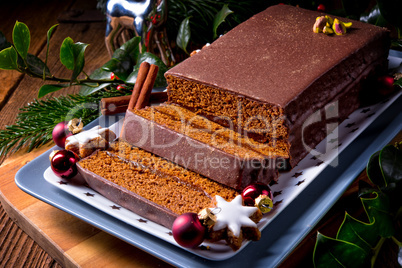 Chocolate gingerbread with filling