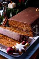 Chocolate gingerbread with filling