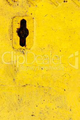 Yellow manhole cover.