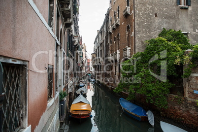 Beautiful photo canal of Venice , Italy .