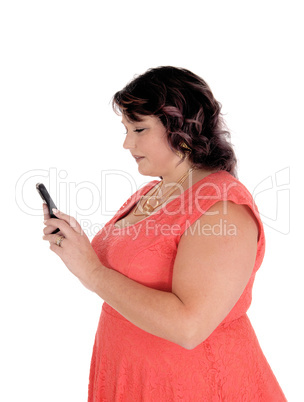Oversized woman dealing on her cell phone