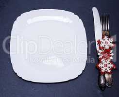 square white empty plate