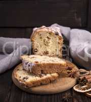 bread cake with raisins and dried fruits