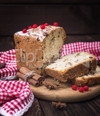 bread cake with raisins and dried fruit