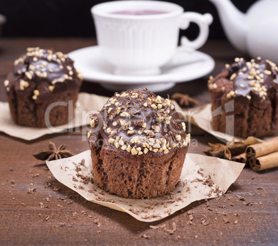 chocolate cupcakes with walnut