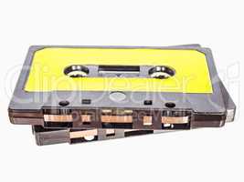 magnetic tape cassette