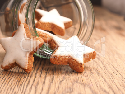 Cinnamon star shaped cookies
