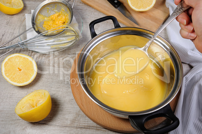 lemon kyrd - custard on fruit juice