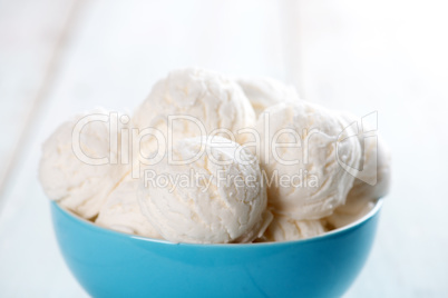 Vanilla ice cream bowl