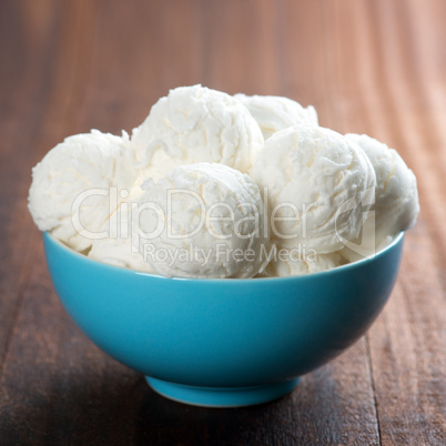 yoghurt ice cream wafer bowl