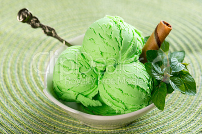 Mint ice cream ready to serve