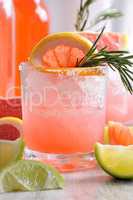 Sparkling  pink paloma