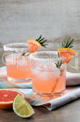 cocktail sparkling    pink Paloma