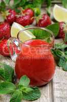 Strawberry fresh sauce