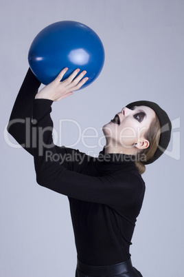 Mime girl with a balloon