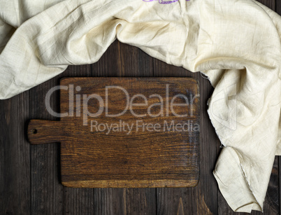 empty old brown wooden cutting board