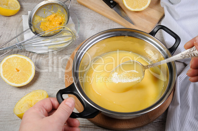 lemon kyrd - custard on fruit juice