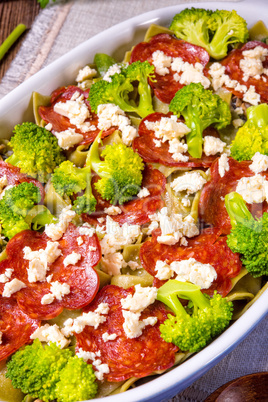 Pasta casserole with chorizo ??sausage and broccoli