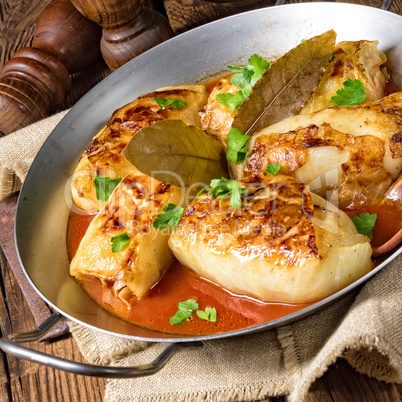 baked cabbage rolls in tomato sauce