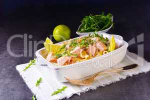 Salmon with penne noodle and arugula