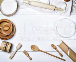 wooden round plates, sieve and rolling pin, round cutting board