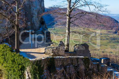 entrance to the castle Reussenstein