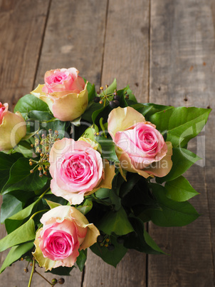 Bunch of pink roses