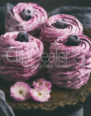 round air marshmallows with blueberries