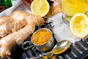 ginger lemonade with honey and lemons