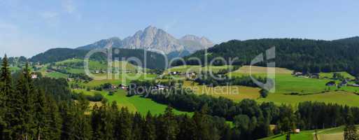 Südtirol oberhalb von Meran Panorama