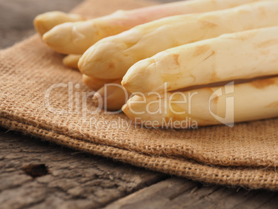 Organic white asparagus