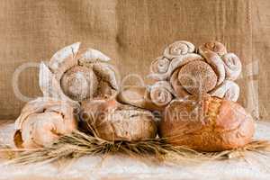 Loaves and sheaves of wheat
